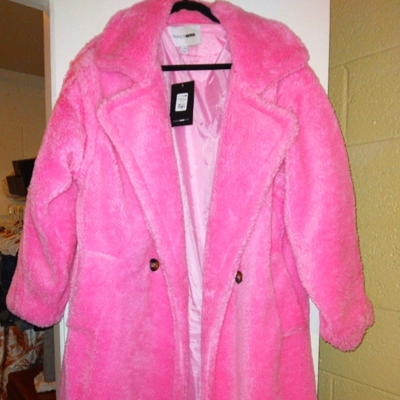 Fashion Nova Jackets & Blazers - Faux Fur Coat